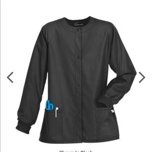 Uniform Advantage scrub coat in black